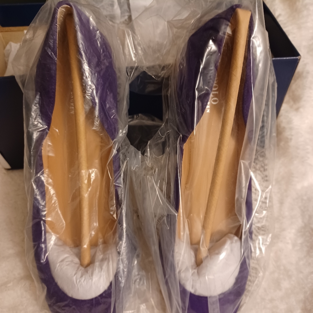Shoes - Picture 6 of 8